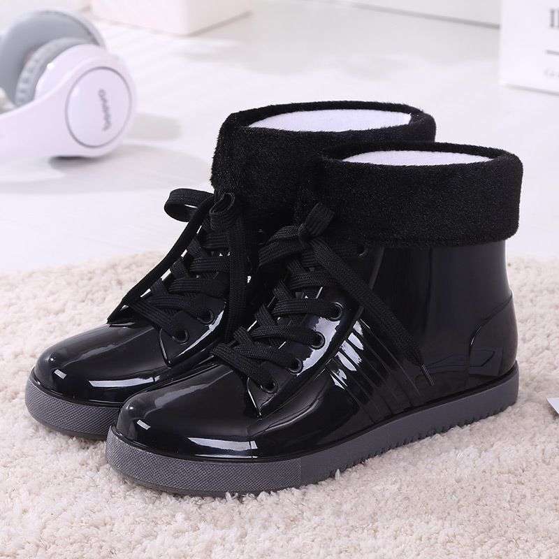 レディース雨靴 光沢防水紐付きショート丈レインブーツ