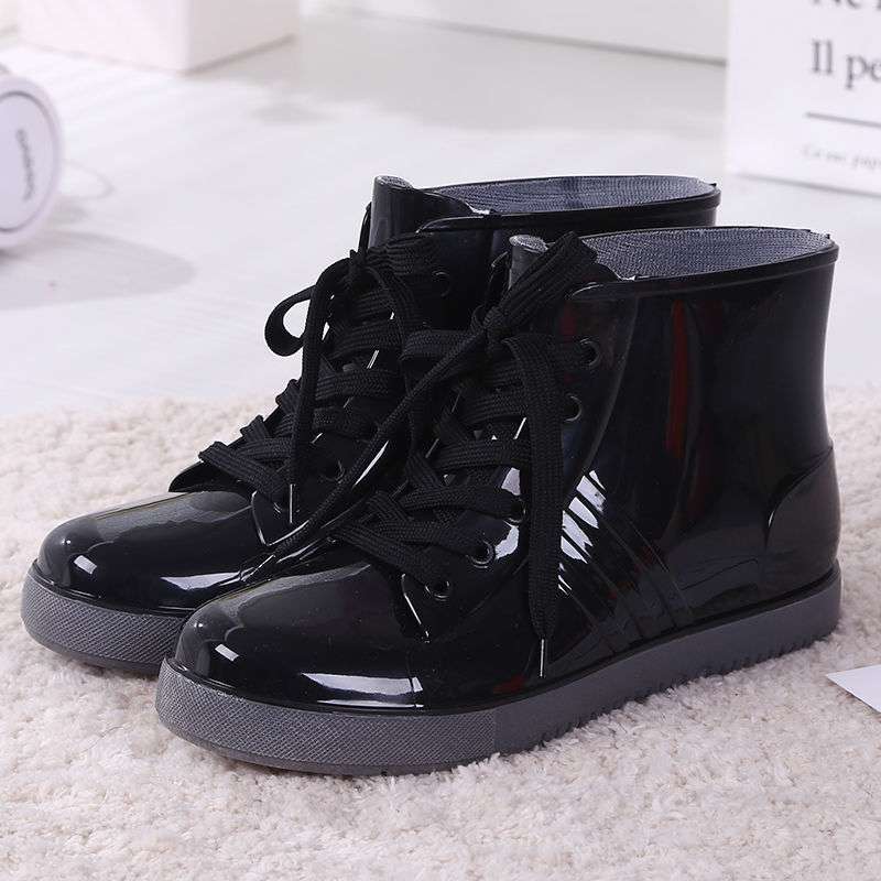 レディース雨靴 光沢防水紐付きショート丈レインブーツ