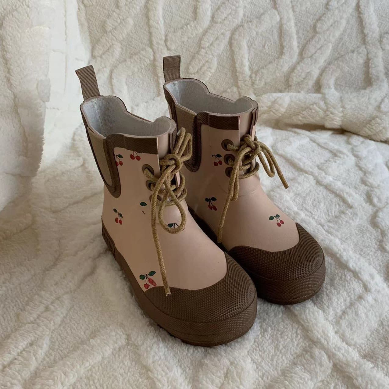 レインブーツキッズ編み上げデザイン